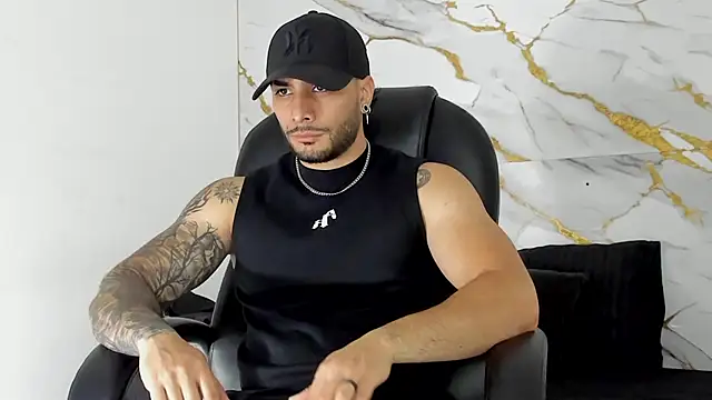 Miike Stone1 online show from October 2025 01:01:01 PM