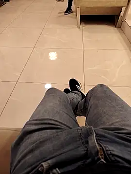 Gigolo31per31 online show from October 2025 11:58:01 PM