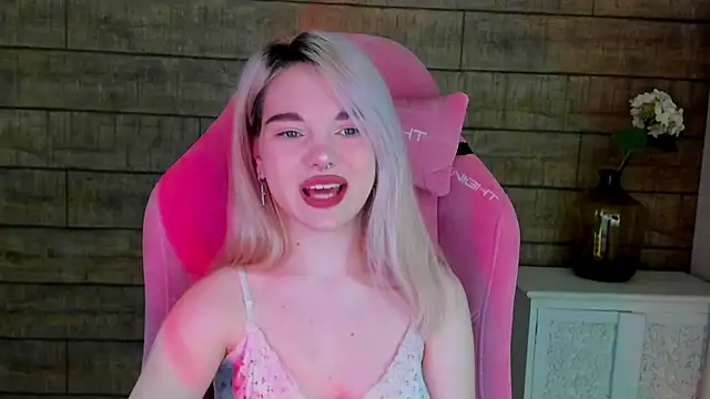 AnnaDelon online show from October 2025 05:06:01 AM