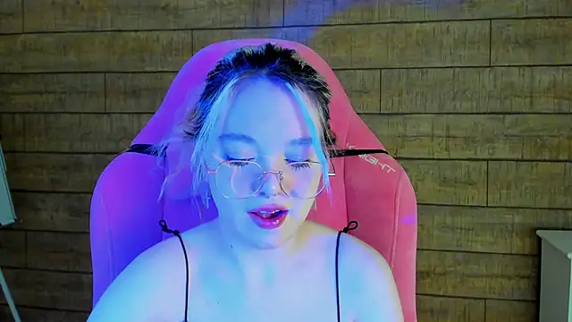 AnnaDelon online show from October 2025 04:02:01 AM