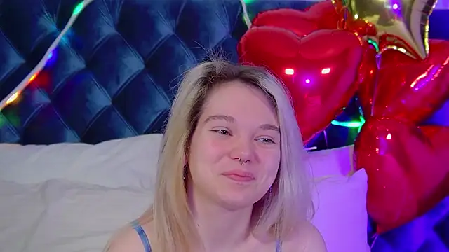 AnnaDelon online show from November 2025 04:07:02 AM