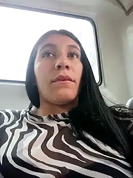   Antonella online show from October 2025 03:10:02 PM