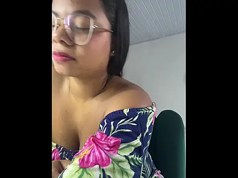 britanny-stone online show from November 2025 02:18:02 PM