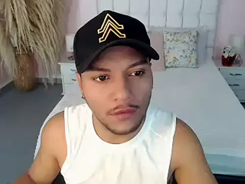 Max Rivers online show from October 2025 11:55:01 AM