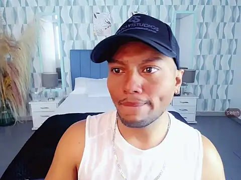 Max Rivers online show from October 2025 07:26:02 PM