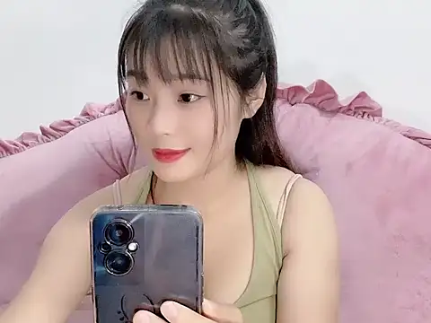 Snapshot of Lie_liee chatting on October 2025 01:12:02 PM Lie liee online show from October 2025 01:12:02 PM