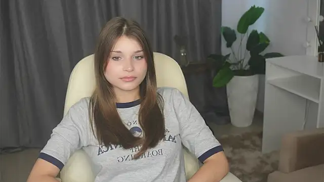 AlexisStrazza online show from September 2025 07:35:01 AM