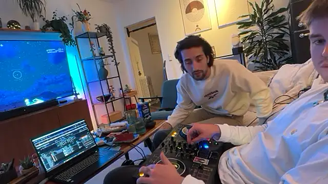 Passion-Frucht online show from September 2025 03:23:02 AM