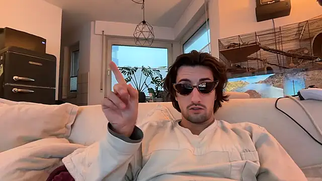 Passion-Frucht online show from October 2025 05:59:01 AM