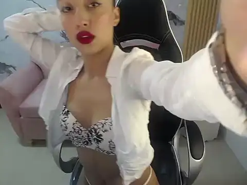 Branndy ch online show from October 2025 02:19:01 PM