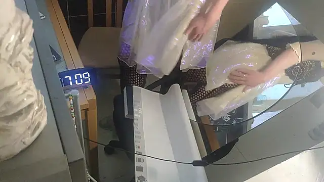 Snapshot of LilithsEve chatting on November 2025 05:09:01 AM LilithsEve online show from November 2025 05:09:01 AM