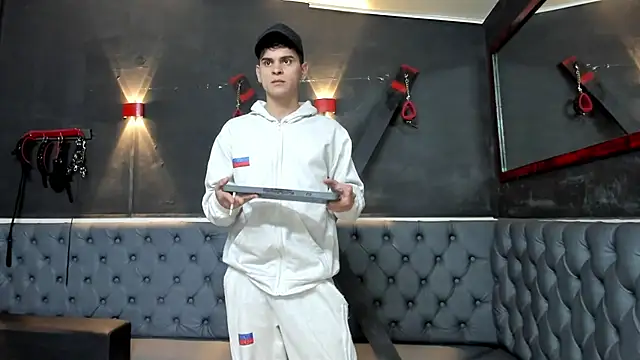 Snapshot of liam_coleman25 chatting on December 2025 05:24:02 AM liam coleman25 online show from December 2025 05:24:02 AM