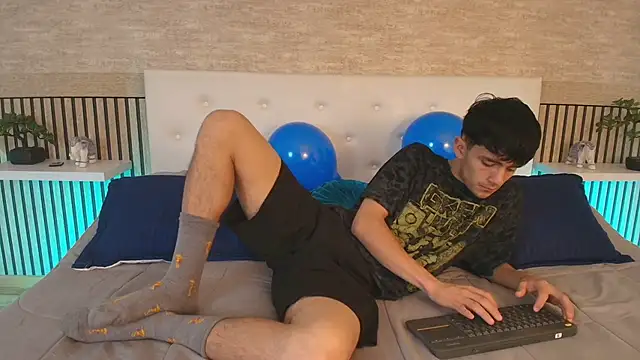 Snapshot of Axel_Draven chatting on November 2025 11:32:02 AM Axel Draven online show from November 2025 11:32:02 AM