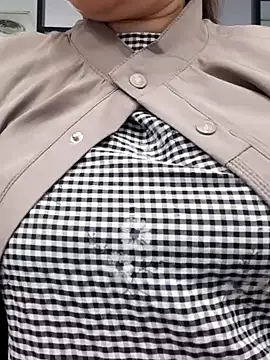 Kimkhaepretty online show from October 2025 05:15:02 AM