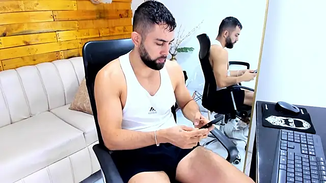 Snapshot of ted_montoya chatting on October 2025 01:18:01 PM ted montoya online show from October 2025 01:18:01 PM