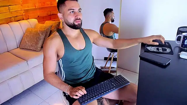 Snapshot of ted_montoya chatting on October 2025 01:00:01 PM ted montoya online show from October 2025 01:00:01 PM