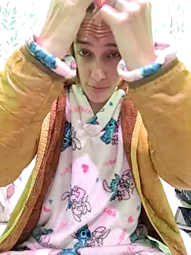 Snapshot of Lilo-skinny chatting on October 2025 06:05:02 AM Lilo-skinny online show from October 2025 06:05:02 AM