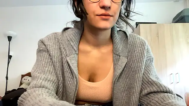 Snapshot of EvaJetty chatting on November 2025 08:45:01 AM EvaJetty online show from November 2025 08:45:01 AM