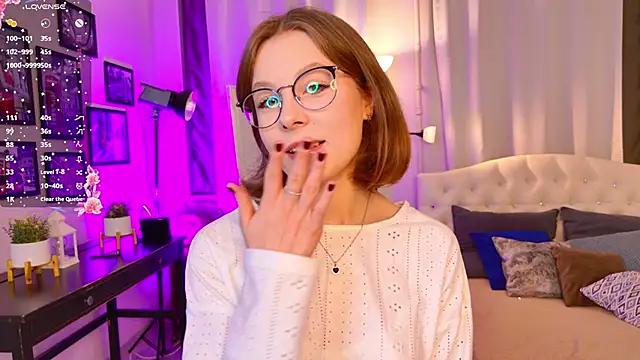 Snapshot of Bubblegum_Babe_ chatting on October 2025 08:09:02 PM Bubblegum Babe online show from October 2025 08:09:02 PM