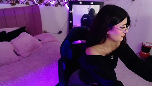 Snapshot of isa_bunny18 chatting on October 2025 04:36:01 AM isa bunny18 online show from October 2025 04:36:01 AM