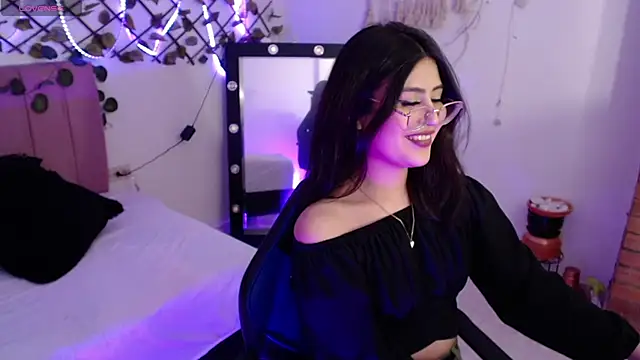 Snapshot of isa_bunny18 chatting on November 2025 04:25:02 AM isa bunny18 online show from November 2025 04:25:02 AM