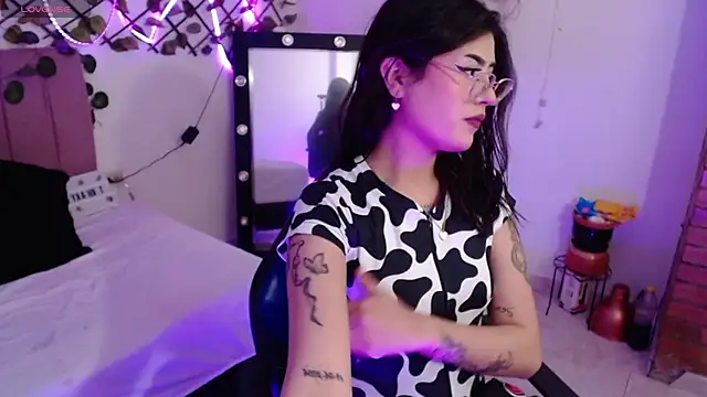 Snapshot of isa_bunny18 chatting on November 2025 12:55:02 AM isa bunny18 online show from November 2025 12:55:02 AM