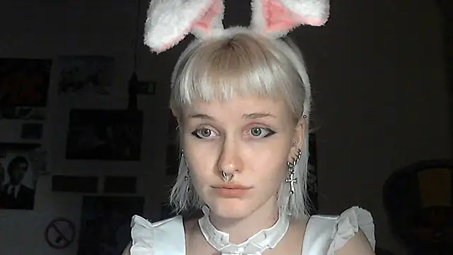 Snapshot of Paradoxy_ chatting on October 2025 09:05:02 PM Paradoxy online show from October 2025 09:05:02 PM