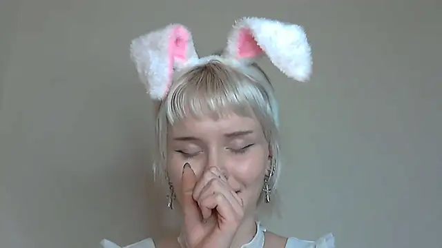 Snapshot of Paradoxy_ chatting on October 2025 07:16:01 PM Paradoxy online show from October 2025 07:16:01 PM