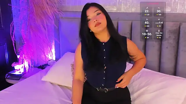 Snapshot of EmmaBlossom chatting on October 2025 07:27:01 PM EmmaBlossom online show from October 2025 07:27:01 PM