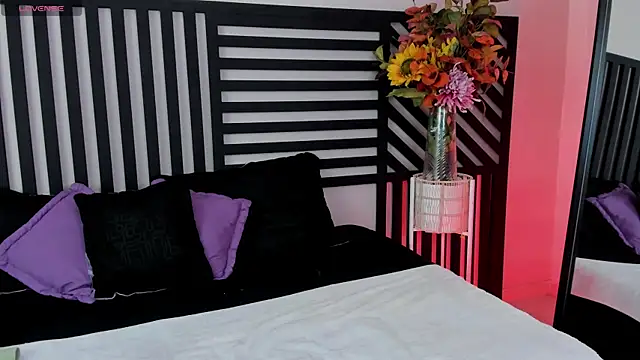 Cattleya veloza   online show from October 2025 08:08:01 PM