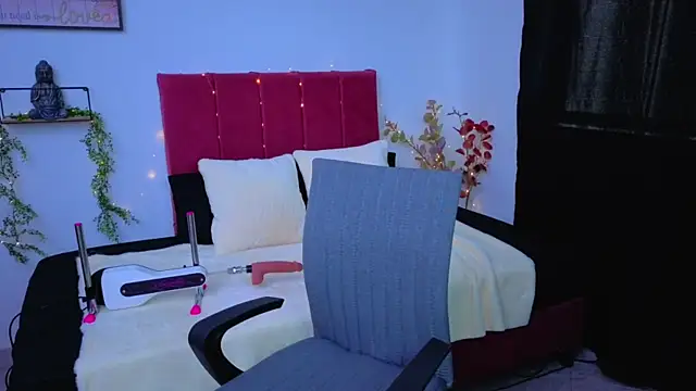 pequitasmedusa9 online show from September 2025 06:34:01 PM