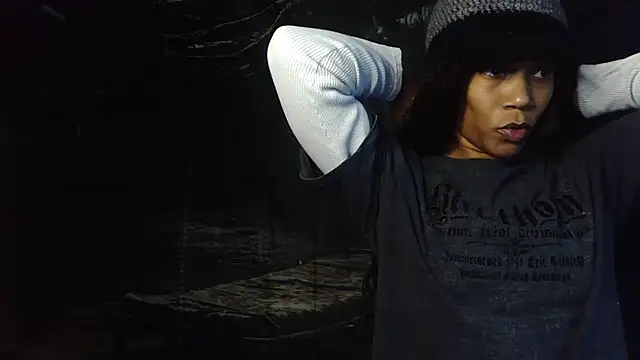 MrsToniTone online show from October 2025 10:00:01 PM