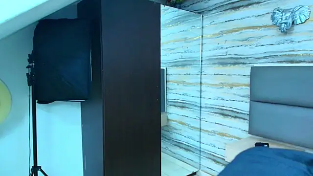 Lovers 21 online show from November 2025 02:45:01 AM