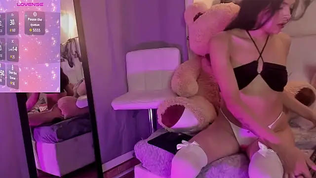 AelithEscarlata online show from October 2025 12:23:02 PM