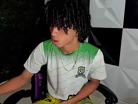 Snapshot of xion_ez chatting on October 2025 08:16:02 PM xion ez online show from October 2025 08:16:02 PM