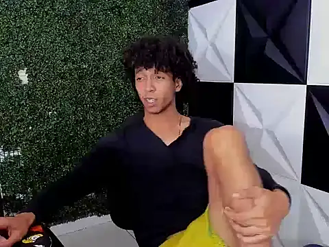 Snapshot of xion_ez chatting on October 2025 08:55:02 PM xion ez online show from October 2025 08:55:02 PM