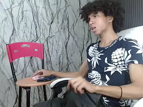 Snapshot of xion_ez chatting on October 2025 09:13:01 PM xion ez online show from October 2025 09:13:01 PM