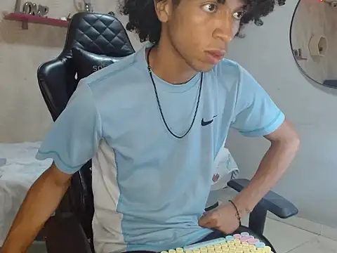 Snapshot of xion_ez chatting on October 2025 08:24:02 PM xion ez online show from October 2025 08:24:02 PM