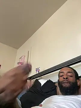 Snapshot of vaultclub chatting on October 2025 01:20:02 PM vaultclub online show from October 2025 01:20:02 PM