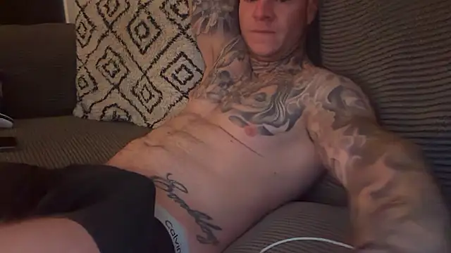 Snapshot of TeasySam chatting on October 2025 11:27:02 PM TeasySam online show from October 2025 11:27:02 PM