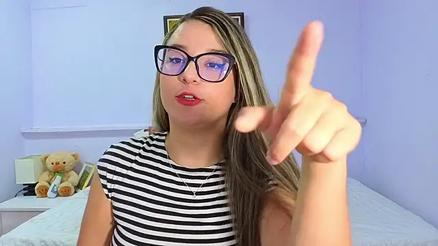 katiaa lovv online show from October 2025 12:04:02 PM