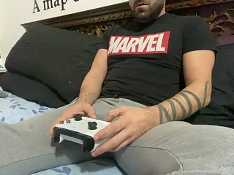 Snapshot of strongdickwii chatting on November 2025 07:36:02 AM strongdickwii online show from November 2025 07:36:02 AM