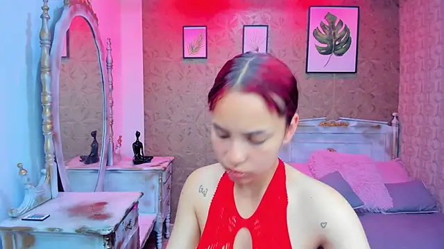 Snapshot of Megane_whitte chatting on November 2025 07:26:01 PM Megane whitte online show from November 2025 07:26:01 PM