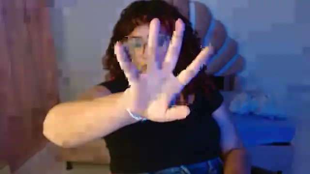 BlueeVelvet online show from October 2025 03:25:02 AM