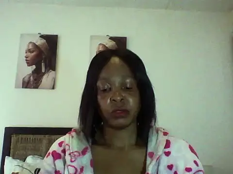 Snapshot of Blacksashaxx chatting on November 2025 12:17:01 PM Blacksashaxx online show from November 2025 12:17:01 PM