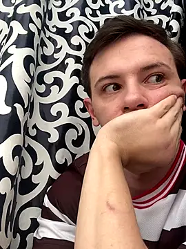 KirilStella online show from October 2025 12:12:02 PM