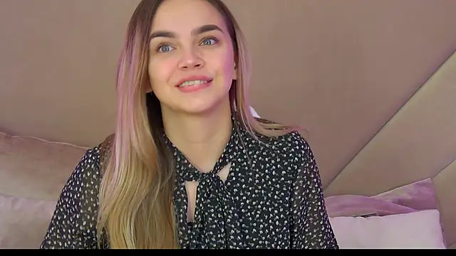 AnitaVenture online show from November 2025 04:24:01 AM