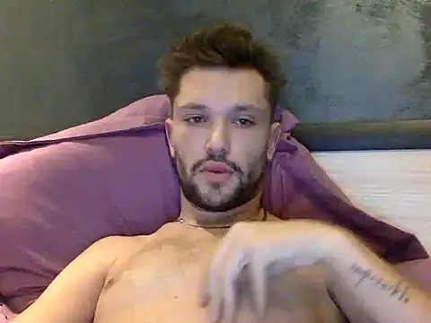 babykriss online show from October 2025 06:39:01 PM