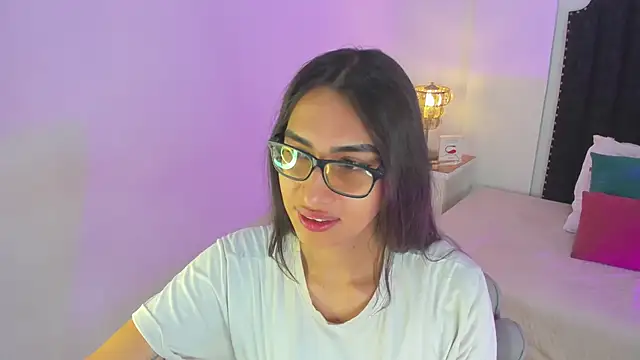 Snapshot of cherrylady_02 chatting on October 2025 12:04:01 PM cherrylady 02 online show from October 2025 12:04:01 PM