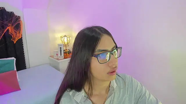 Snapshot of cherrylady_02 chatting on November 2025 12:07:02 PM cherrylady 02 online show from November 2025 12:07:02 PM